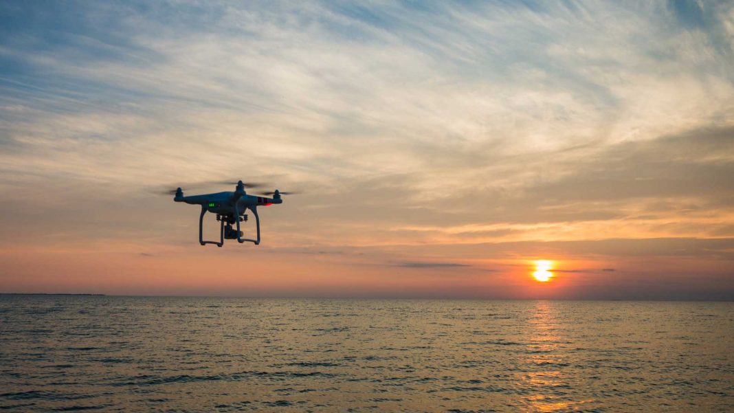 5-Amazing-Business-Uses-of-Commercial-Drones-on-ServiceTrending