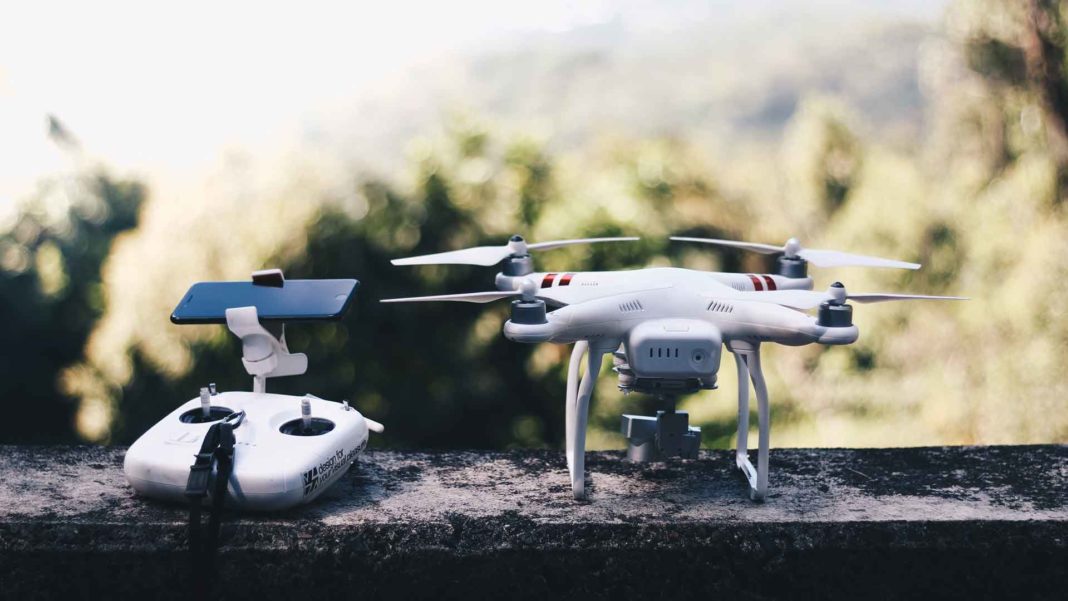 Top-Etiquette-Tips-for-Drone-Operating-With-Ease-on-ServiceTrending