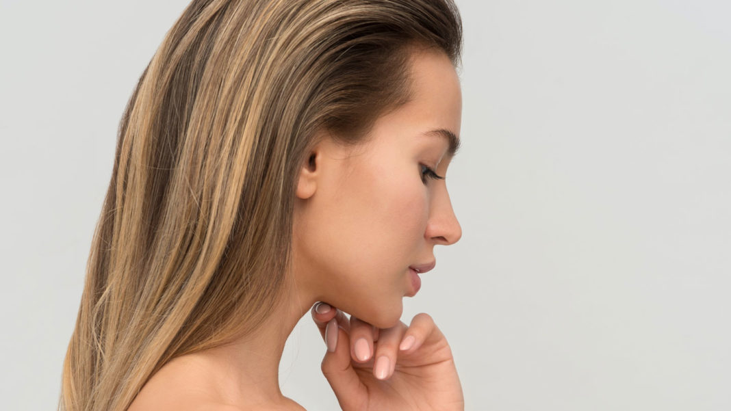 Top-Four-Best-Skin-Care-Tips-at-the-Age-of-Twenty-on-servicetrending