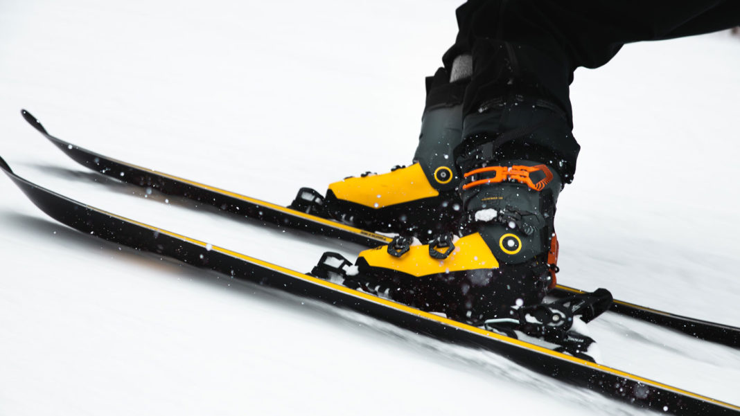 Ways-to-Be-Comfortable-with-the-New-Ski-Boots-on-servicetrending