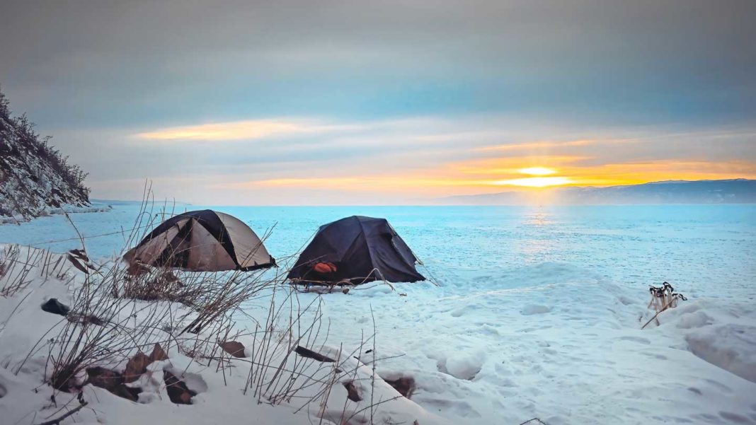 Great-Tips-To-Insulate-Your-Tent-For-Winter-Camping-Easily-on-servicetrending